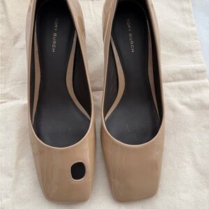 Tory Burch Cut-Out Kitten Heel Pump 6.5